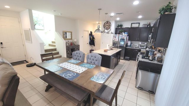 1648 S 82nd Way, Mesa, AZ 85209