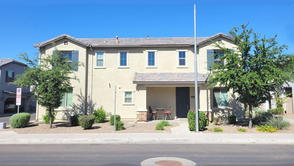 1648 S 82nd Way, Mesa, AZ 85209