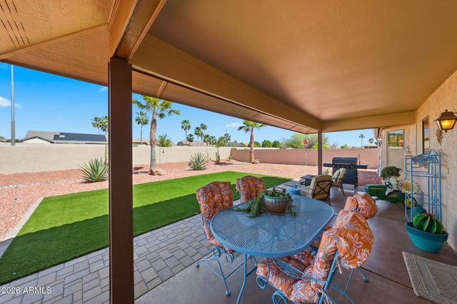 13726 W GABLE HILL Drive, Sun City West, AZ 85375