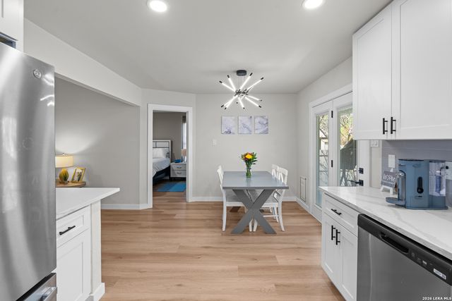 6402 Ridgehurst, San Antonio, TX 78250