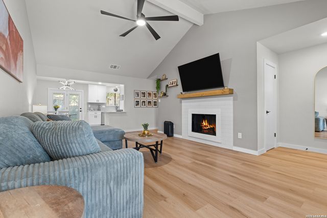 6402 Ridgehurst, San Antonio, TX 78250