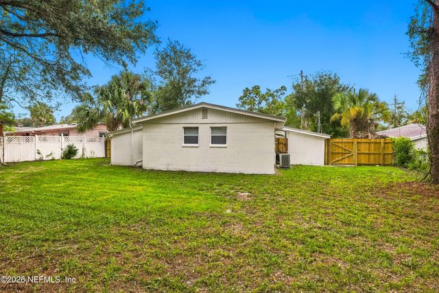 7624 SANDHURST Road S, Jacksonville, FL 32277