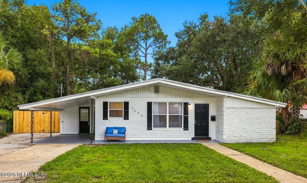 7624 SANDHURST Road S, Jacksonville, FL 32277