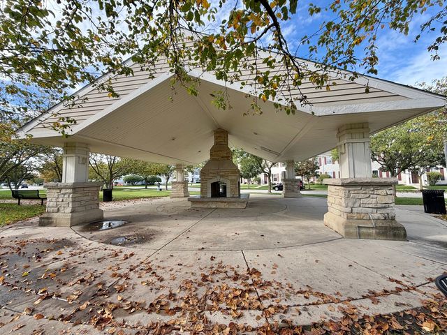 2534 Capitol Avenue, Aurora, IL 60503