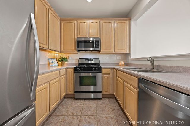 2534 Capitol Avenue, Aurora, IL 60503