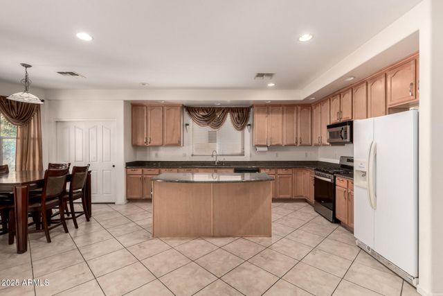 43228 W KNAUSS Drive, Maricopa, AZ 85138