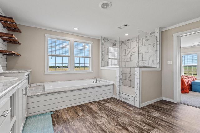 1717 E Lovers Lane, Bells, TX 75414