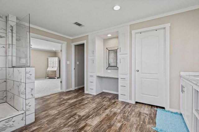 1717 E Lovers Lane, Bells, TX 75414