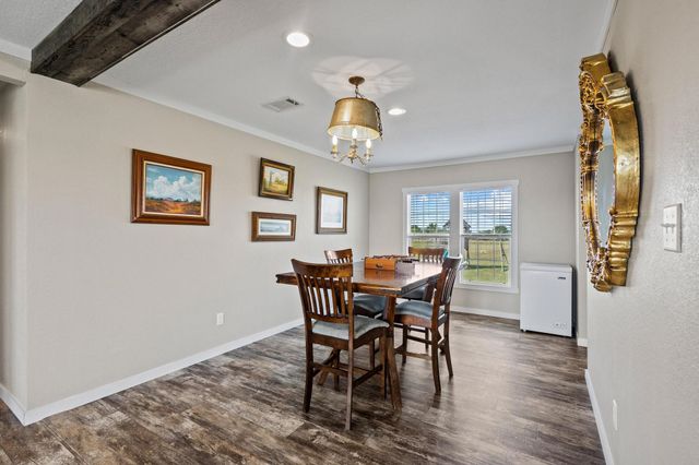 1717 E Lovers Lane, Bells, TX 75414