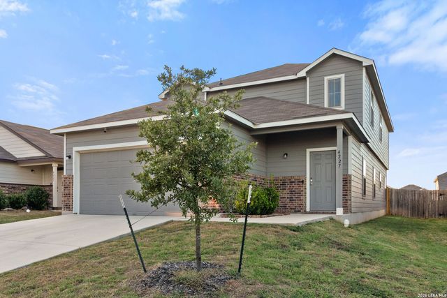 4227 ADMIRALS BND, Converse, TX 78109