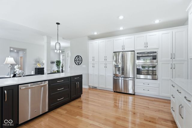 1504 N Legend Court, Muncie, IN 47304