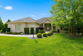 1504 N Legend Court, Muncie, IN 47304