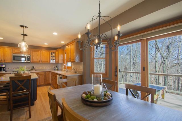 N452 Beverly DRIVE, Watertown, WI 53098