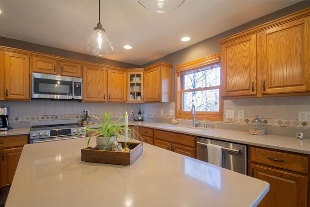 N452 Beverly DRIVE, Watertown, WI 53098