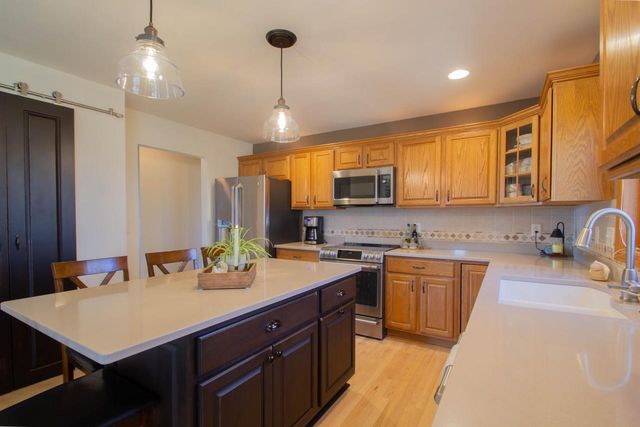 N452 Beverly DRIVE, Watertown, WI 53098