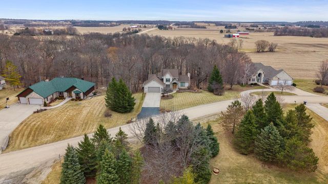 N452 Beverly DRIVE, Watertown, WI 53098