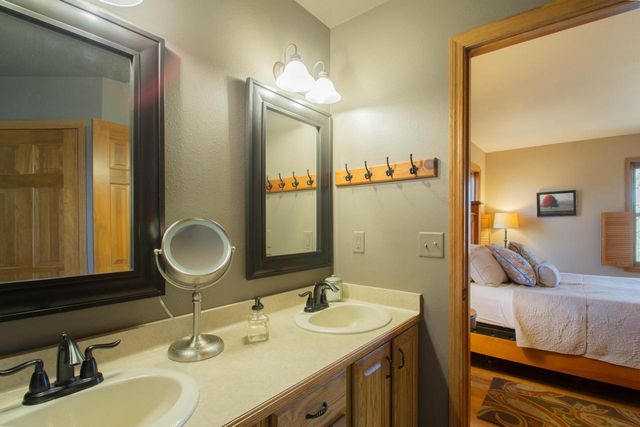 N452 Beverly DRIVE, Watertown, WI 53098