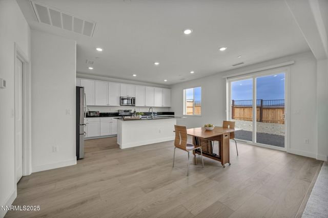 6870 Pilot Peak Road, Sparks, NV 89436