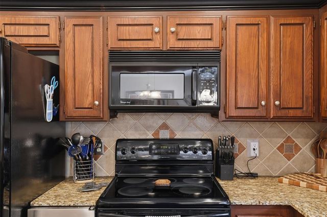 11404 Spring Creek Road, Oklahoma City, OK 73162