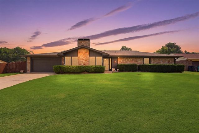 11404 Spring Creek Road, Oklahoma City, OK 73162