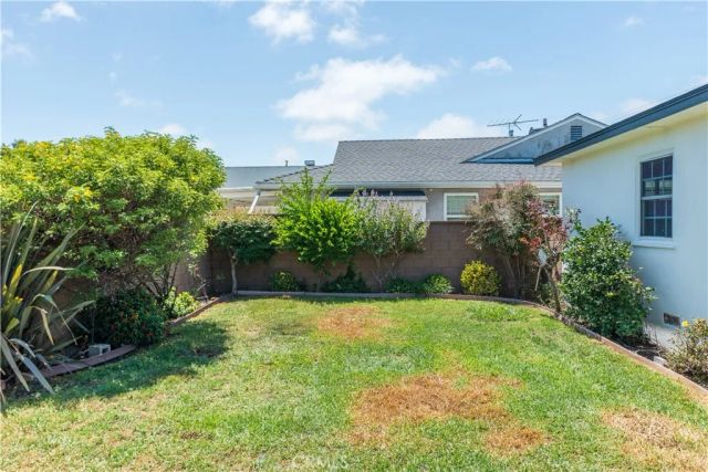 1652 W 182nd Street, Gardena, CA 90248