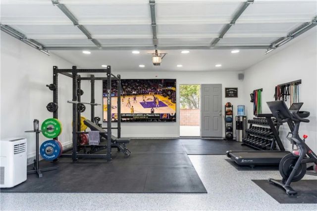 1652 W 182nd Street, Gardena, CA 90248