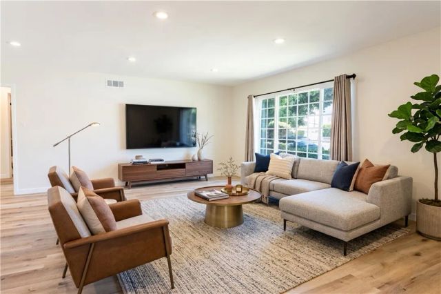 1652 W 182nd Street, Gardena, CA 90248