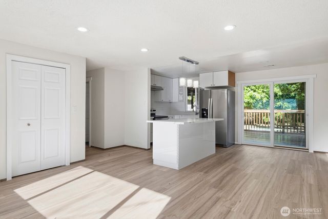 5323 77th Court SW, Olympia, WA 98512