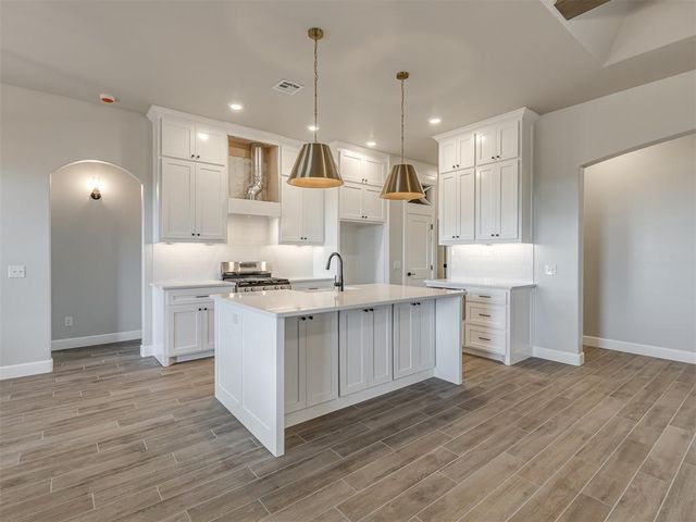 10325 SW 50th Street, Mustang, OK 73064