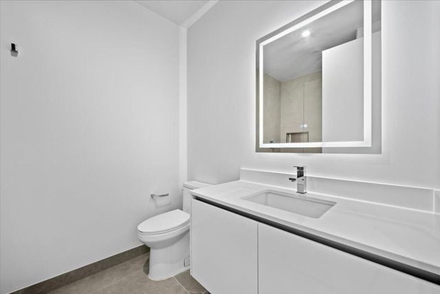 220 Lake Shore Drive 1706, Lake Park, FL 33403