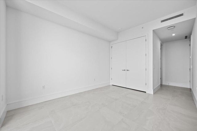 220 Lake Shore Drive 1706, Lake Park, FL 33403