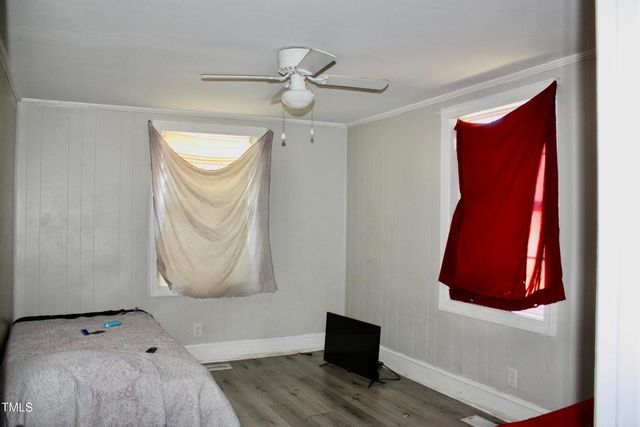 101 S Wooten Street, La Grange, NC 28551