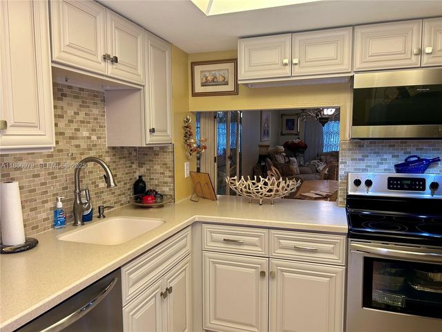 9802 Marina Boulevard 125, Boca Raton, FL 33428