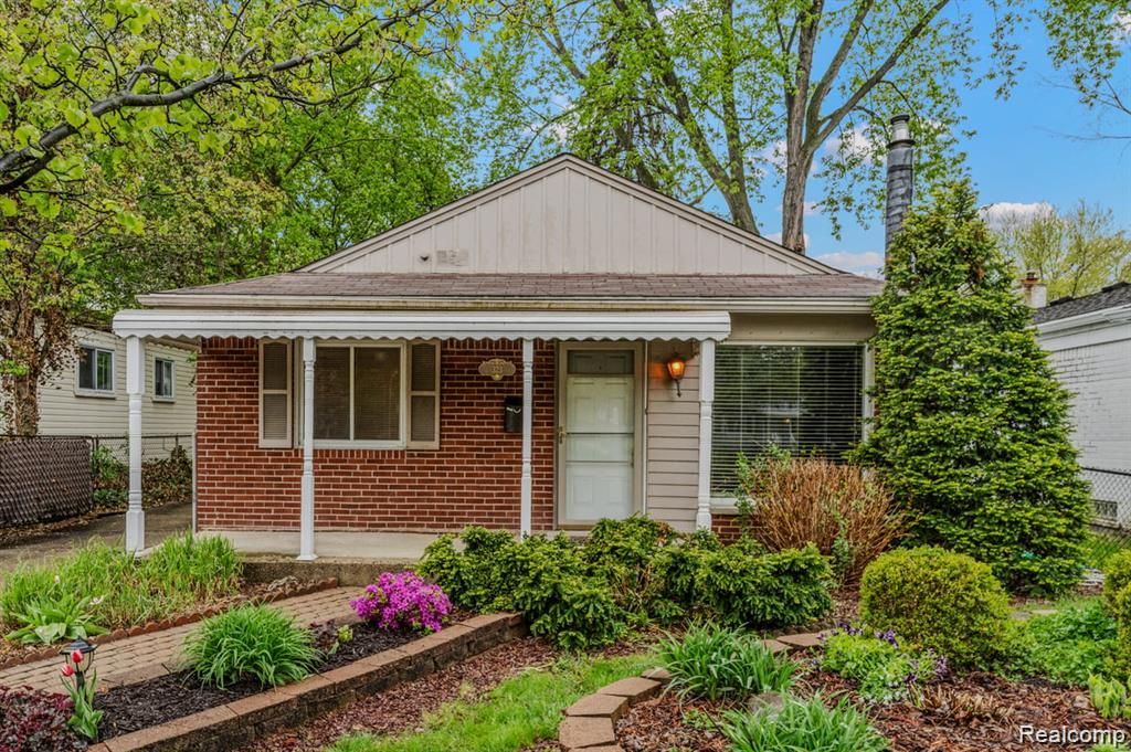 323 N Campbell Road, Royal Oak, MI 48067