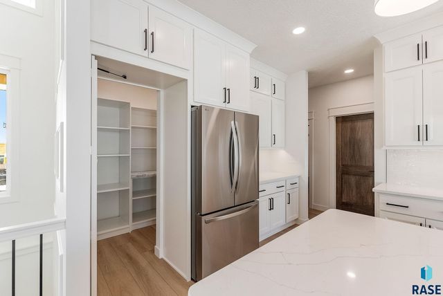 2700 N Vermillion Cir Circle, Tea, SD 57064