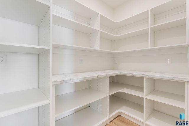 2700 N Vermillion Cir Circle, Tea, SD 57064