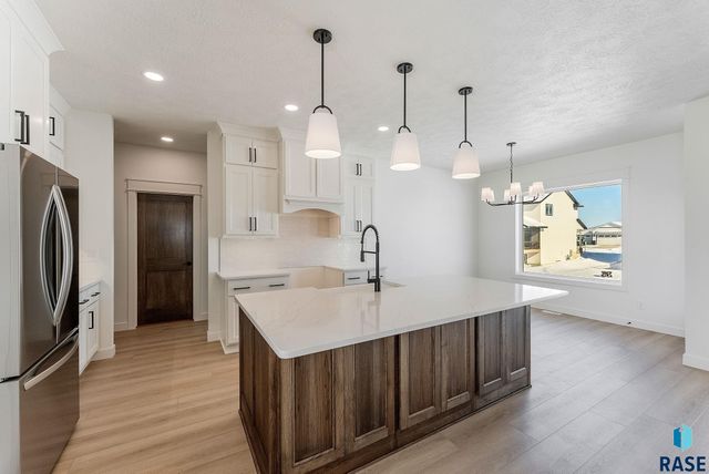 2700 N Vermillion Cir Circle, Tea, SD 57064