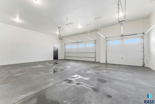 2700 N Vermillion Cir Circle, Tea, SD 57064