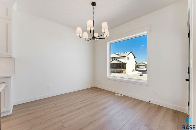 2700 N Vermillion Cir Circle, Tea, SD 57064