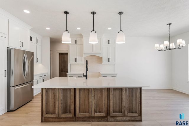 2700 N Vermillion Cir Circle, Tea, SD 57064