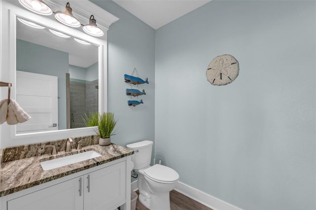 1978 Avenue I, Crystal Beach, TX 77650