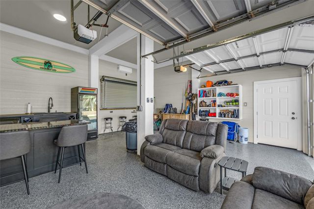 1978 Avenue I, Crystal Beach, TX 77650