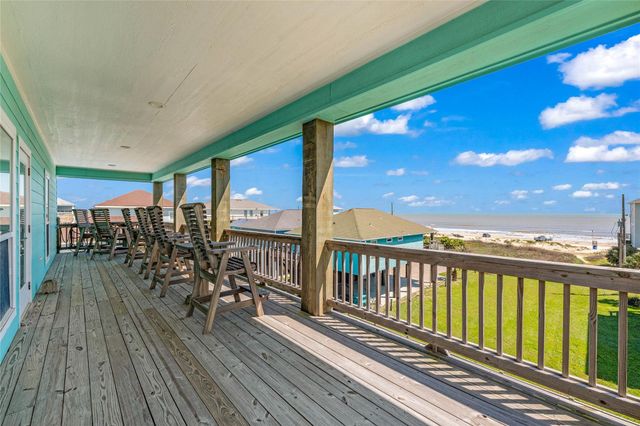 1978 Avenue I, Crystal Beach, TX 77650