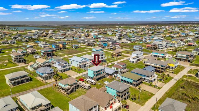 1978 Avenue I, Crystal Beach, TX 77650