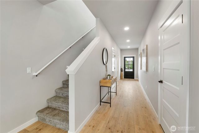 528 Harman Way S, Orting, WA 98360