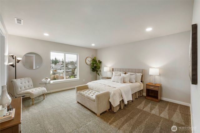 528 Harman Way S, Orting, WA 98360