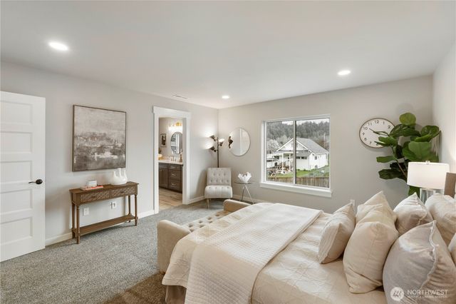 528 Harman Way S, Orting, WA 98360