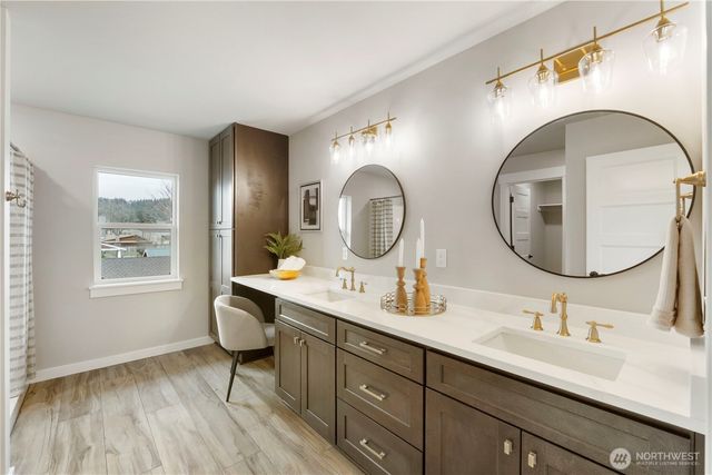 528 Harman Way S, Orting, WA 98360