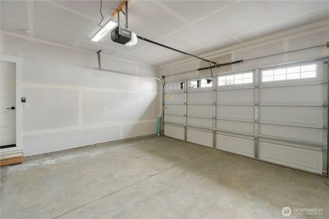 528 Harman Way S, Orting, WA 98360