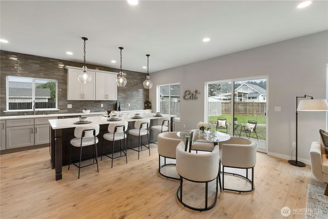 528 Harman Way S, Orting, WA 98360